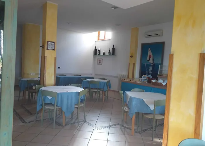 Couette-café Spacious Double By The Sea 3*