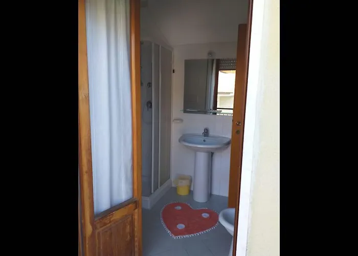 Couette-café Spacious Double By The Sea 3*