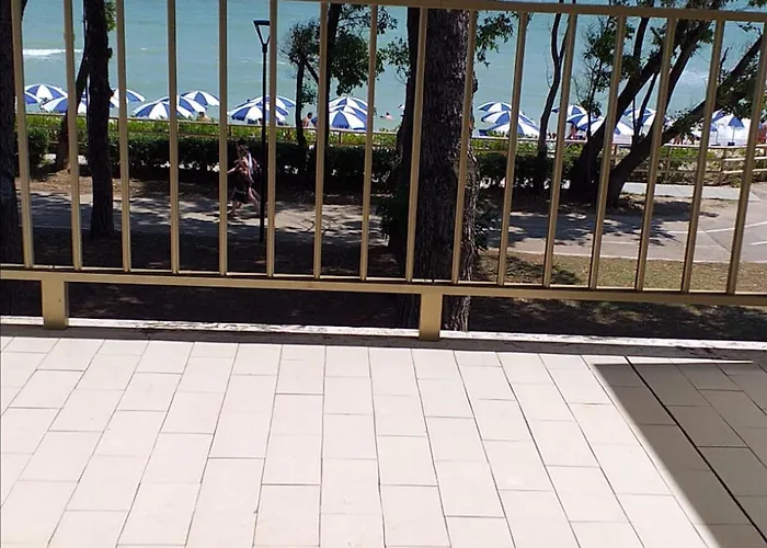 Spacious Double By The Sea 3* Pineto